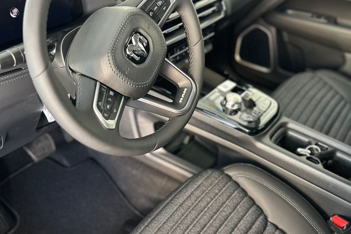 WhatsApp Image 2025-11-11 at 08.49.40