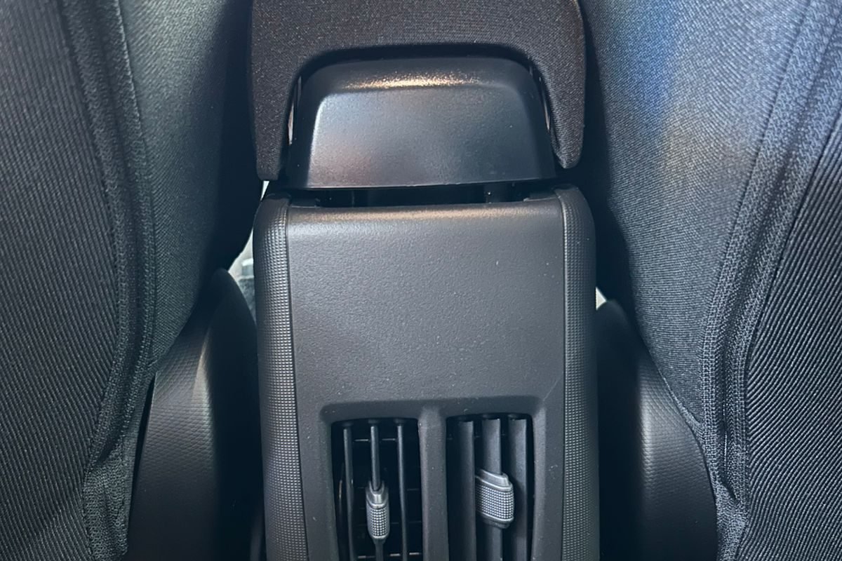 WhatsApp Image 2025-11-11 at 09.36.27