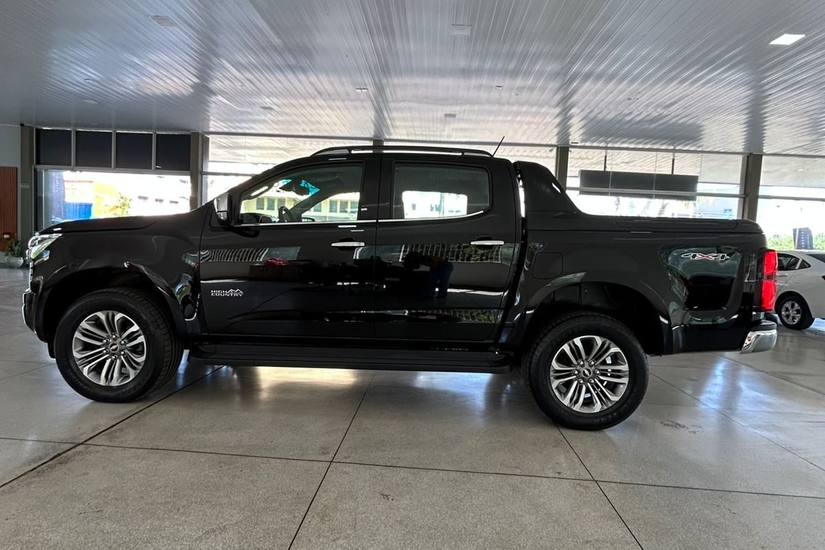 WhatsApp Image 2025-11-11 at 09.42.56