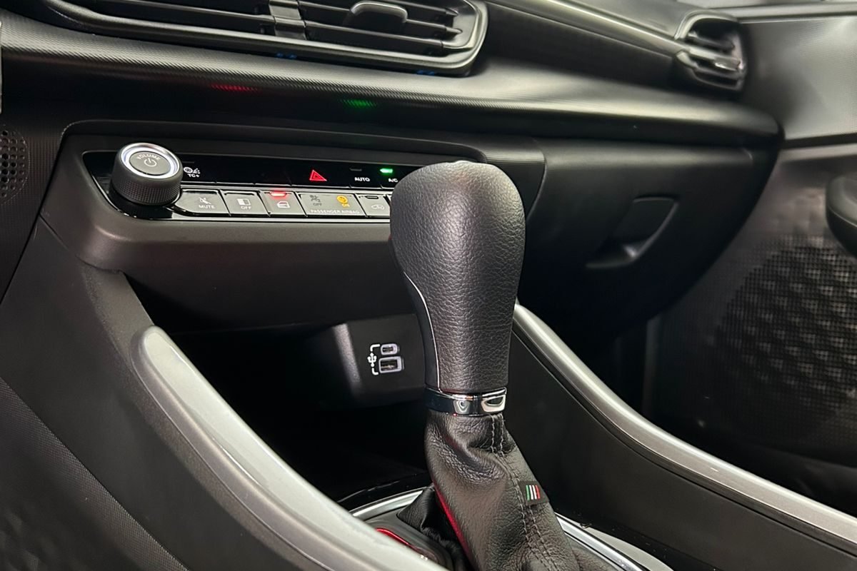 WhatsApp Image 2025-11-11 at 11.07.00 (1)