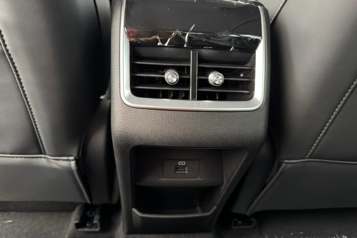 WhatsApp Image 2025-11-28 at 09.01.09 (1)