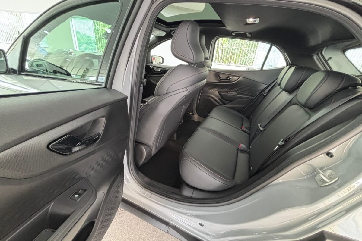 WhatsApp Image 2025-12-19 at 09.31.34 (2)