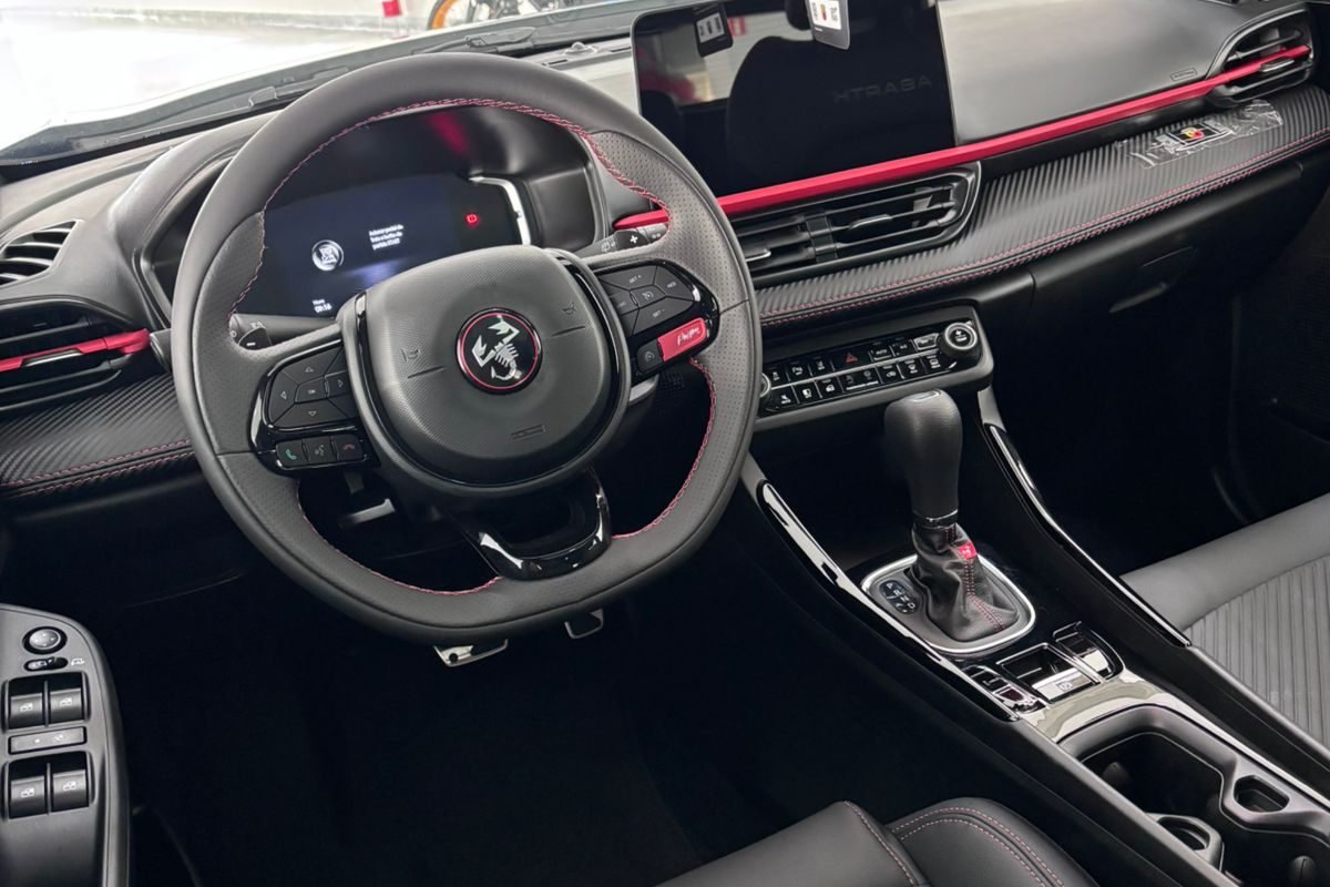 WhatsApp Image 2025-12-19 at 09.31.35 (2)