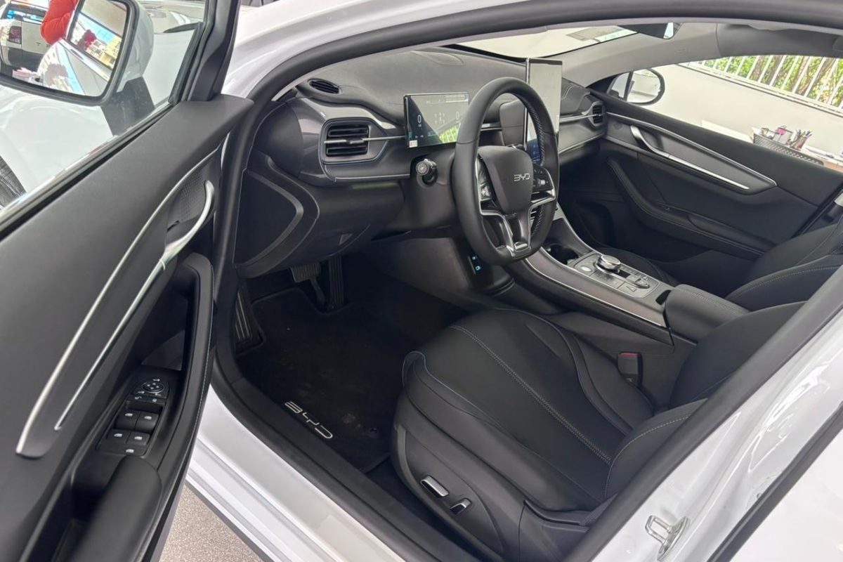 WhatsApp Image 2025-12-19 at 09.38.26