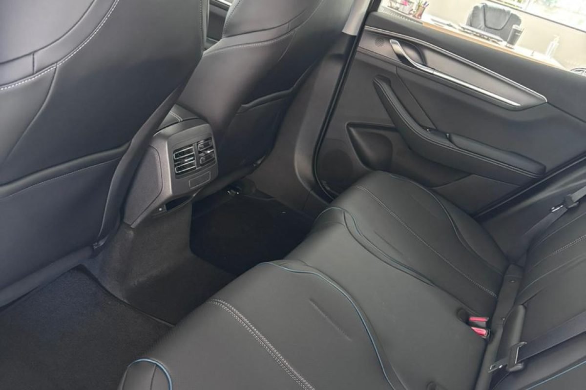 WhatsApp Image 2025-12-19 at 09.38.27 (2)