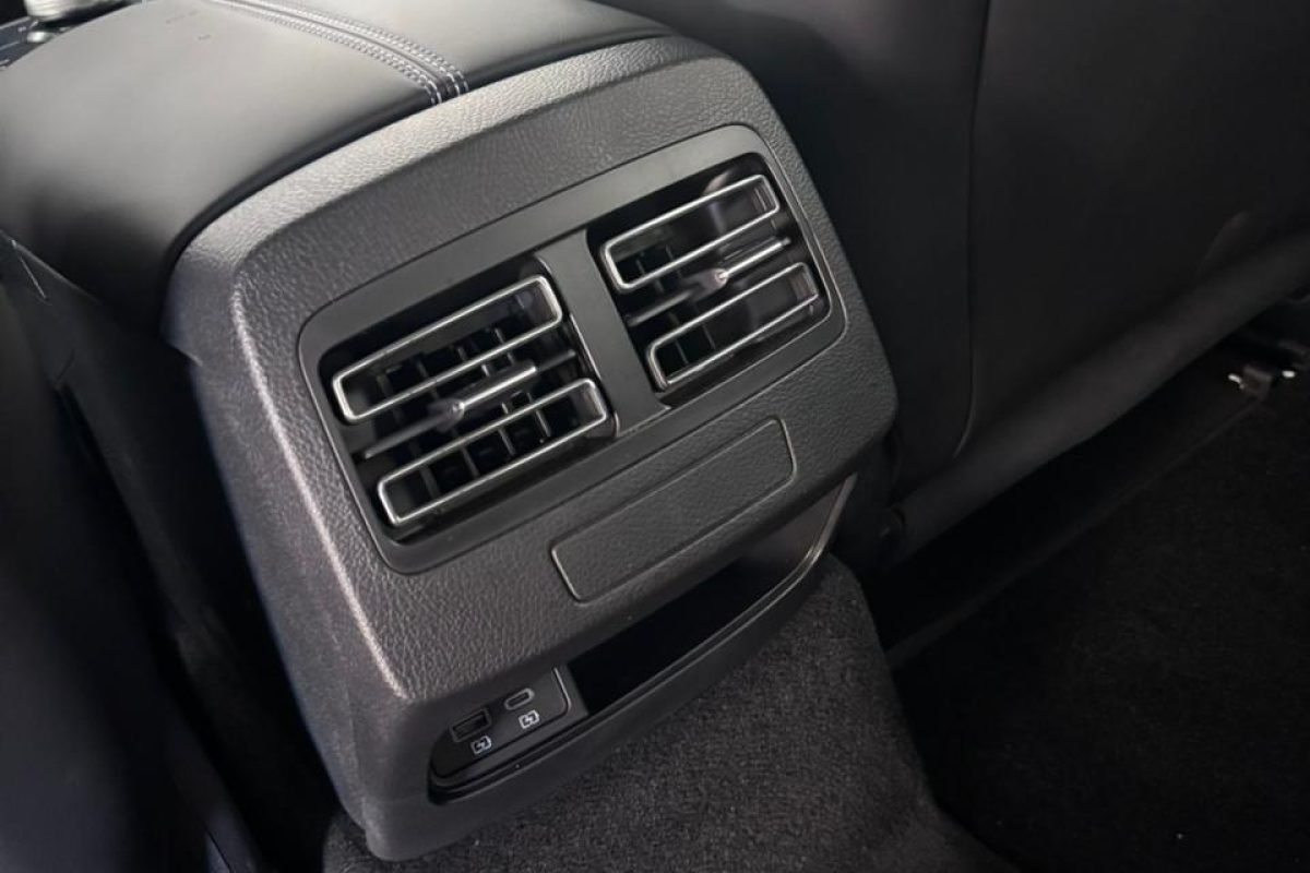 WhatsApp Image 2025-12-19 at 09.38.28